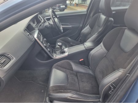 2015 Volvo V60 - thumbnail 22