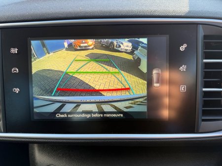 2017 Peugeot 308 - thumbnail 13