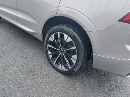 2025 Volvo XC60 MY26 T6 AWD PLUG-IN HYBRID €71,950 thumbnail