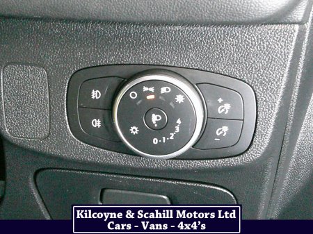 2019 Ford Focus - thumbnail 30