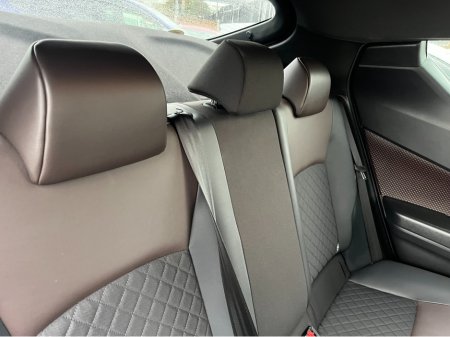 2018 Toyota C-HR 1.8 HYBRID AUTO LOW KM HIGH SPEC €19,450 thumbnail