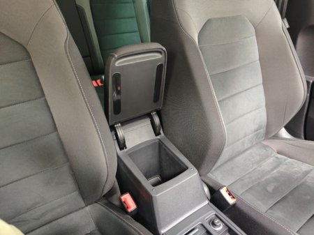 2018 Volkswagen Golf - thumbnail 25