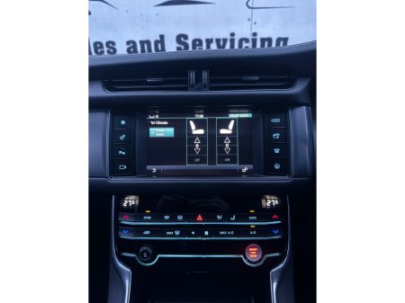 2017 Jaguar XF - thumbnail 4