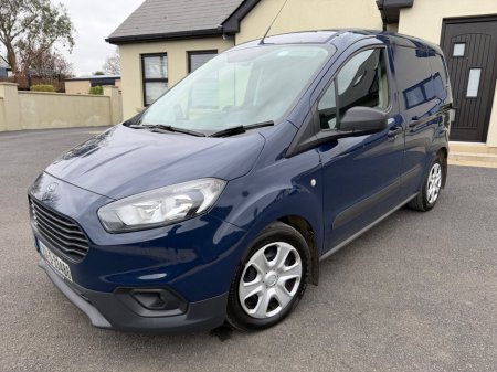 2023 Ford Transit Courier - thumbnail 2