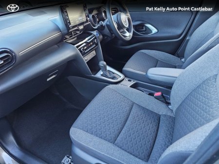 2023 Toyota Yaris Cross YARIS CROSS LUNA €27,900 thumbnail