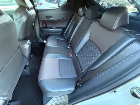 2017 Toyota C-HR - thumbnail 26