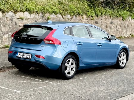 2015 Volvo V40 - thumbnail 6