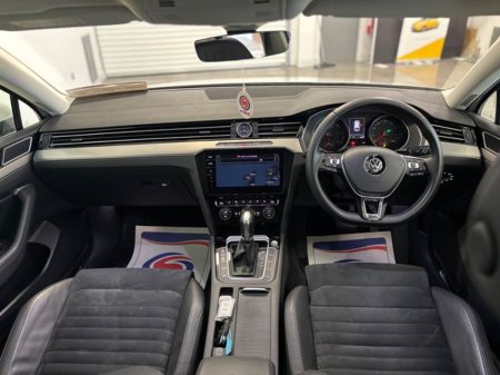 2018 Volkswagen Passat 2.0 TDI DSG 150HP Highline €19,495 thumbnail