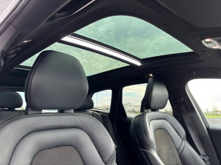 2018 Volvo XC60 T8 R-Design Pro AWD 320BHP €26,995 thumbnail