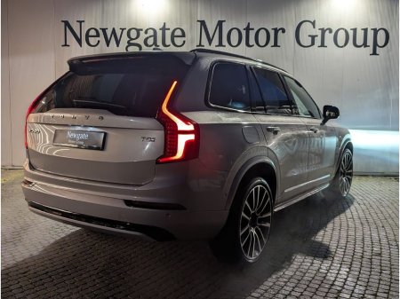2025 Volvo XC90 T8 ULTRA AWD €86,888 thumbnail