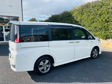 2019 Honda Stepwagon - thumbnail 15