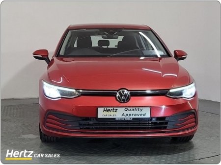 2024 Volkswagen Golf LIFE 110HP Petrol Manual €25,995 thumbnail