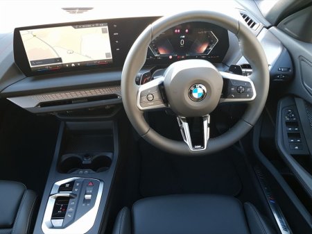 2026 BMW 1 Series - thumbnail 5