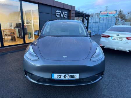 2023 Tesla Model Y - view 4