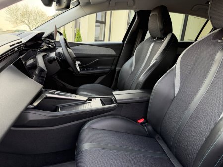 2023 Peugeot 308 - thumbnail 16