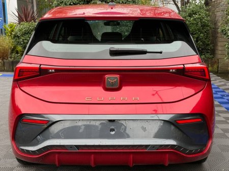 2023 Cupra Born V1 * VERY LOW MILEAGE * // 6, 000 MILES // APPLE CARPLAY/ANDROID AUTO // CUPRA BUCKET SEATS €24,750 thumbnail