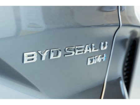 2025 BYD Seal U DM-I COMFORT €43,899 thumbnail
