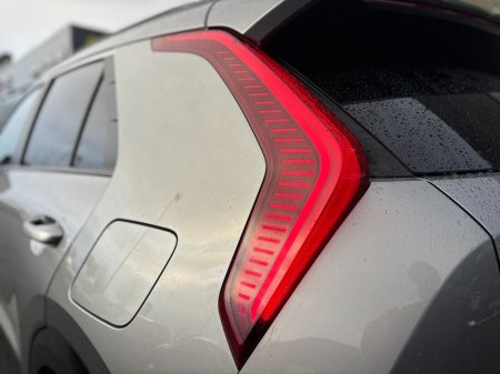 2023 Kia Niro 1.6 K3 Plug in hybrid €32,995 thumbnail