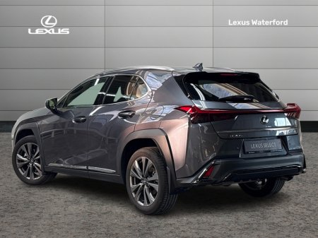 2025 Lexus UX 250 H  €49,950