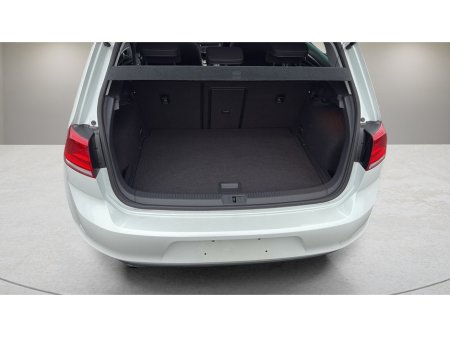 2015 Volkswagen Golf  €13,490 thumbnail