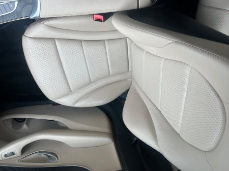 2016 Mercedes-Benz C Class - thumbnail 13