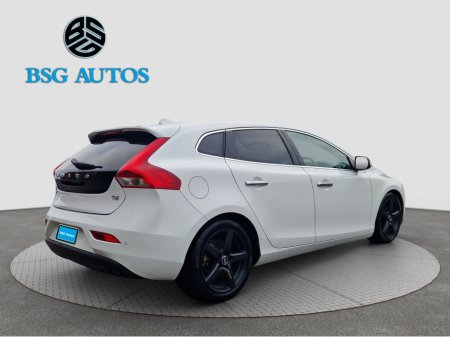 2015 Volvo V40 2015 T4 1.6 AUTOMATIC €12,495 thumbnail