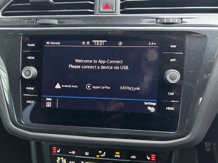 2023 Volkswagen Tiguan 2.0 TDI 150HP R-Line DSG D7F Automatic Mint €45,995 thumbnail