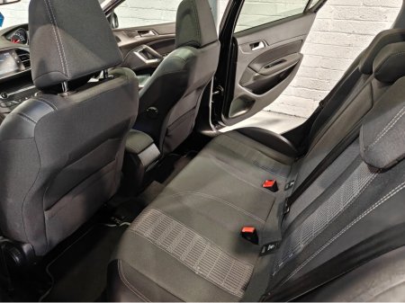 2018 Peugeot 308 - thumbnail 21