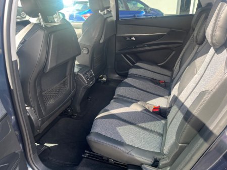 2019 Peugeot 5008 - thumbnail 11