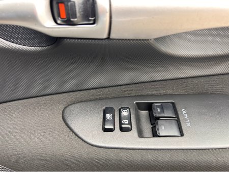 2012 Toyota Auris MC 1.4 D-4D TERRA 5DR €6,950 thumbnail