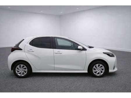2021 Toyota Yaris 1.0 Petrol, 5 Door, Automatic, Reverse Camera, Parking Sensors €14,950 thumbnail
