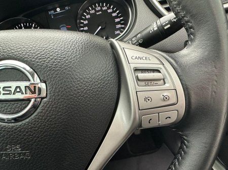 2017 Nissan Qashqai - thumbnail 23