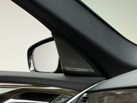 2018 BMW 5 Series 530E M SPORT €24,990 thumbnail