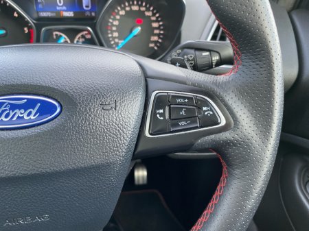2019 Ford Kuga ST-Line 2.0 150BHP AWD Automatic... Sunroof thumbnail