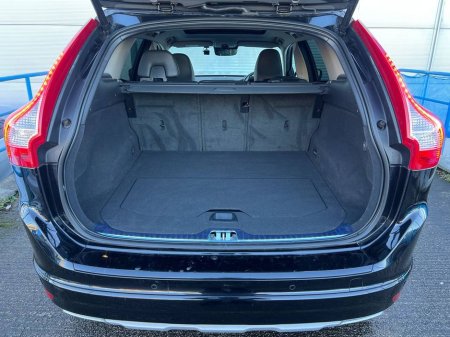 2017 Volvo XC60 D4 CLASSIC 2.0 D // OPENING PAN ROOF // LEATHER HEATED SEATS // REVERSE CAMERA €24,950 thumbnail