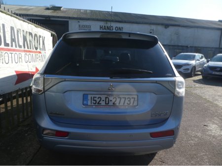 2015 Mitsubishi Outlander - thumbnail 12