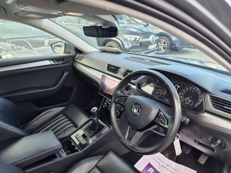 2019 Skoda Superb - thumbnail 15