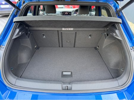 2021 Volkswagen T-Roc R-LINE - 2.0L DIESEL - AUTO - 12M WARRANTY - CAR: 1699 €29,950 thumbnail