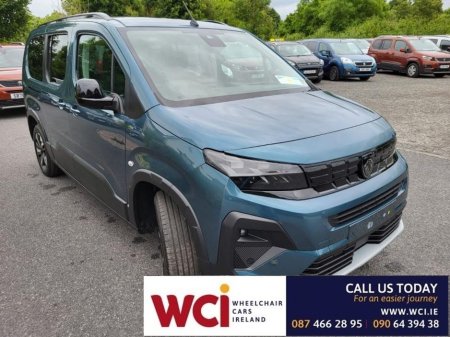 2025 Peugeot Rifter GT Spec LWB 7 seat Auto €42,995