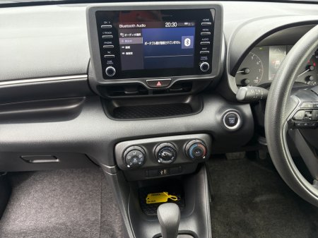 2021 Toyota Yaris 1.0 Petrol Auto €15,999 thumbnail