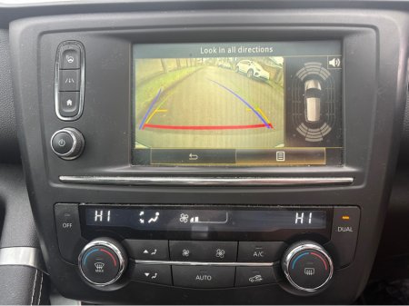 2017 Renault Kadjar 1.2 SIGNATURE S NAV 130 130BHP AUTO €13,950 thumbnail