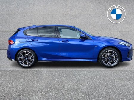 2026 BMW 1 Series - thumbnail 3