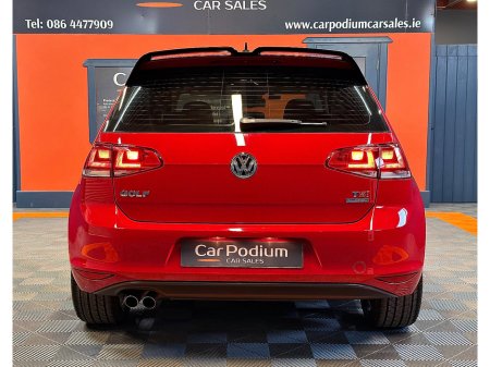 2015 Volkswagen Golf 1.4 TSI 5DR 150HP Highline €15,900 thumbnail