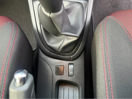 2015 Renault Clio 1.2 PET 5DR LOW MILAGE thumbnail