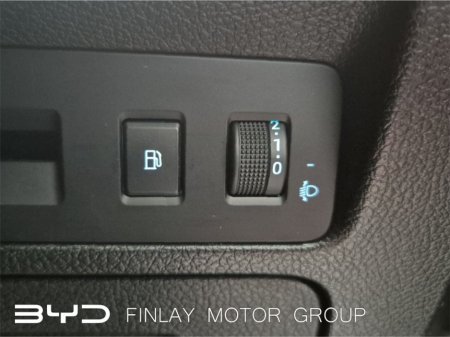 2025 BYD Seal U Boost PLUG-IN HYBRID 80km RANGE €40,950 thumbnail