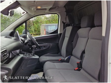 2022 Peugeot Partner - thumbnail 13