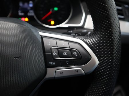 2021 Volkswagen Passat - thumbnail 12