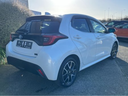 2020 Toyota Yaris - thumbnail 4