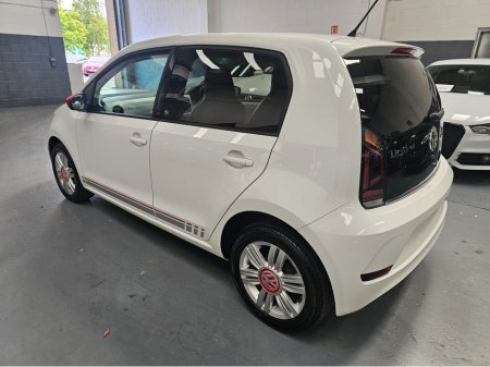 2017 Volkswagen up! Beat €12,250