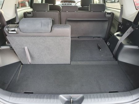 2016 Toyota Prius+ - thumbnail 21